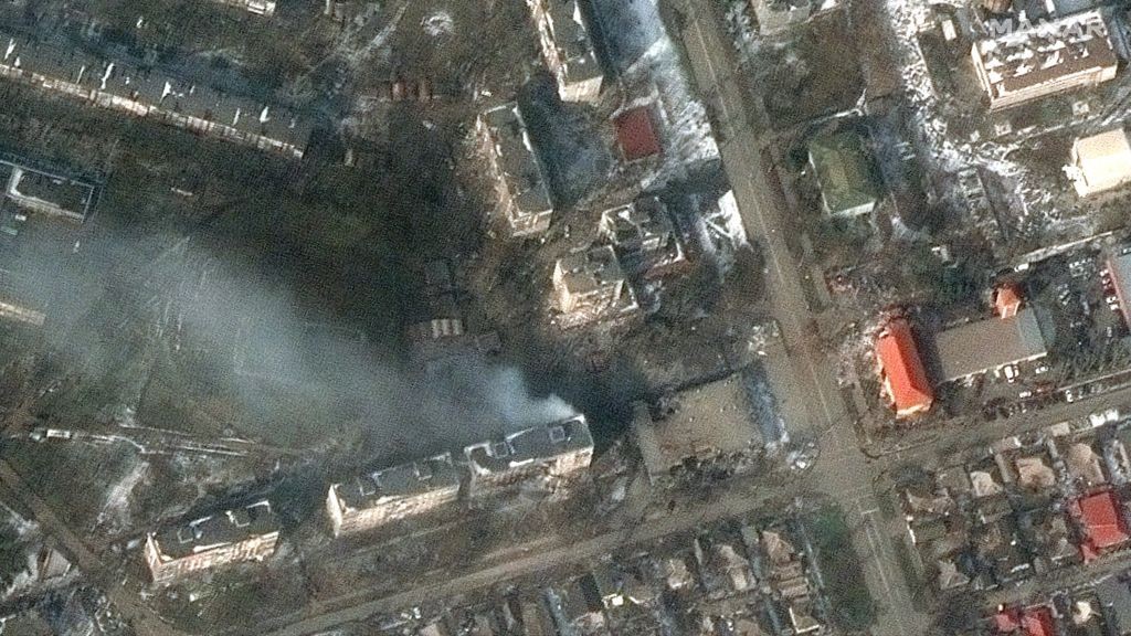 Satellite images show fires and rubble in Mariupol after devastating Russian attack