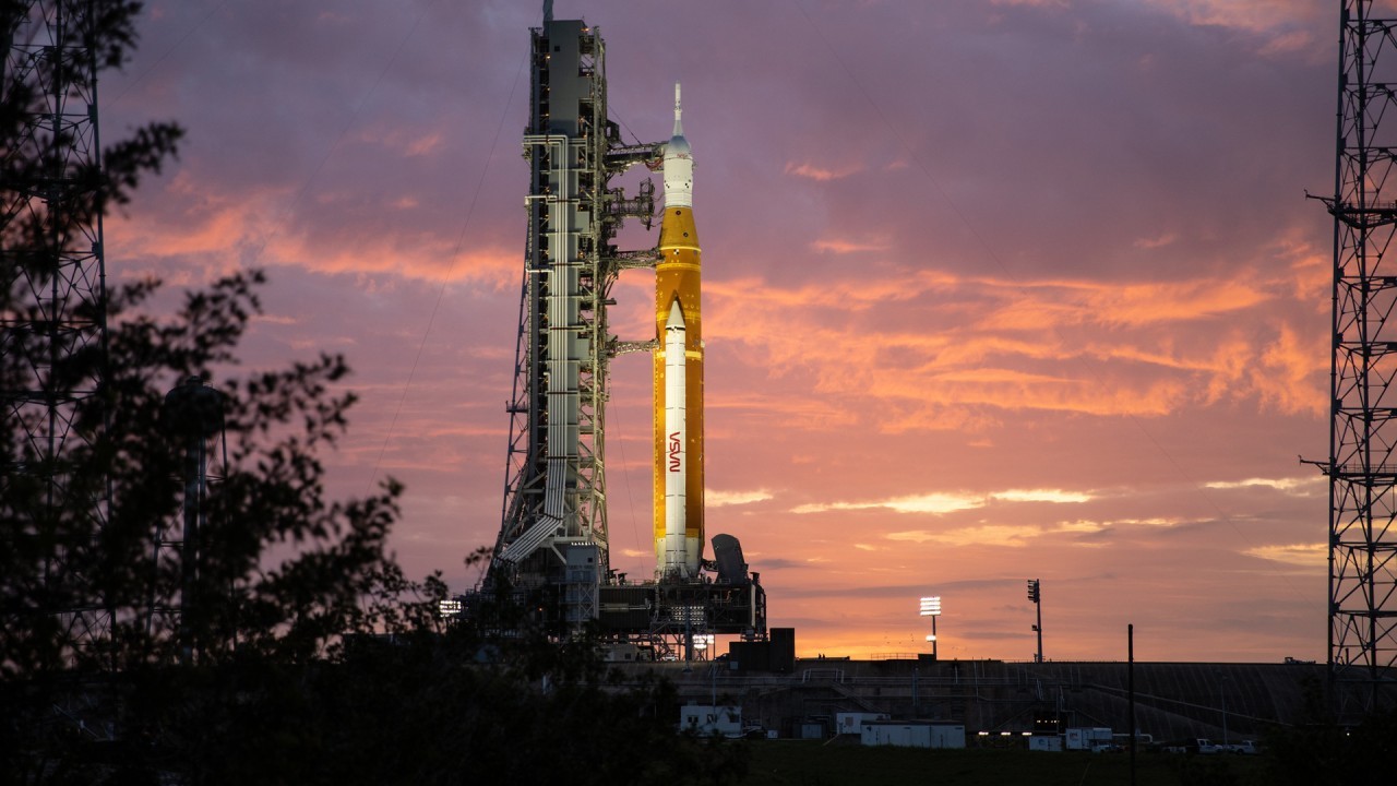 NASA to roll Artemis 1 moon rocket off the launch pad after failed fueling tries