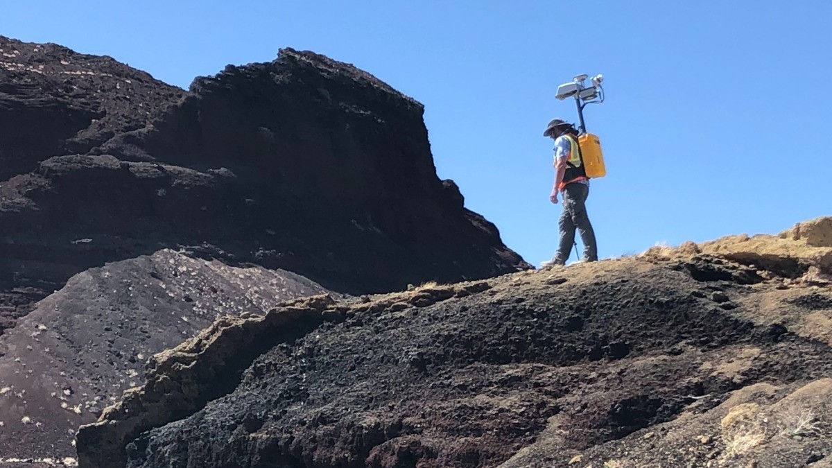 This NASA 'lunar backpack' will help Artemis astronauts explore the moon