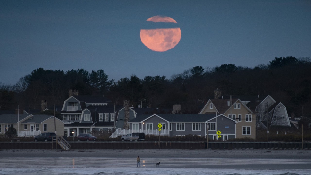 May's lunar eclipse and a wild-card meteor shower may offer double spectacle