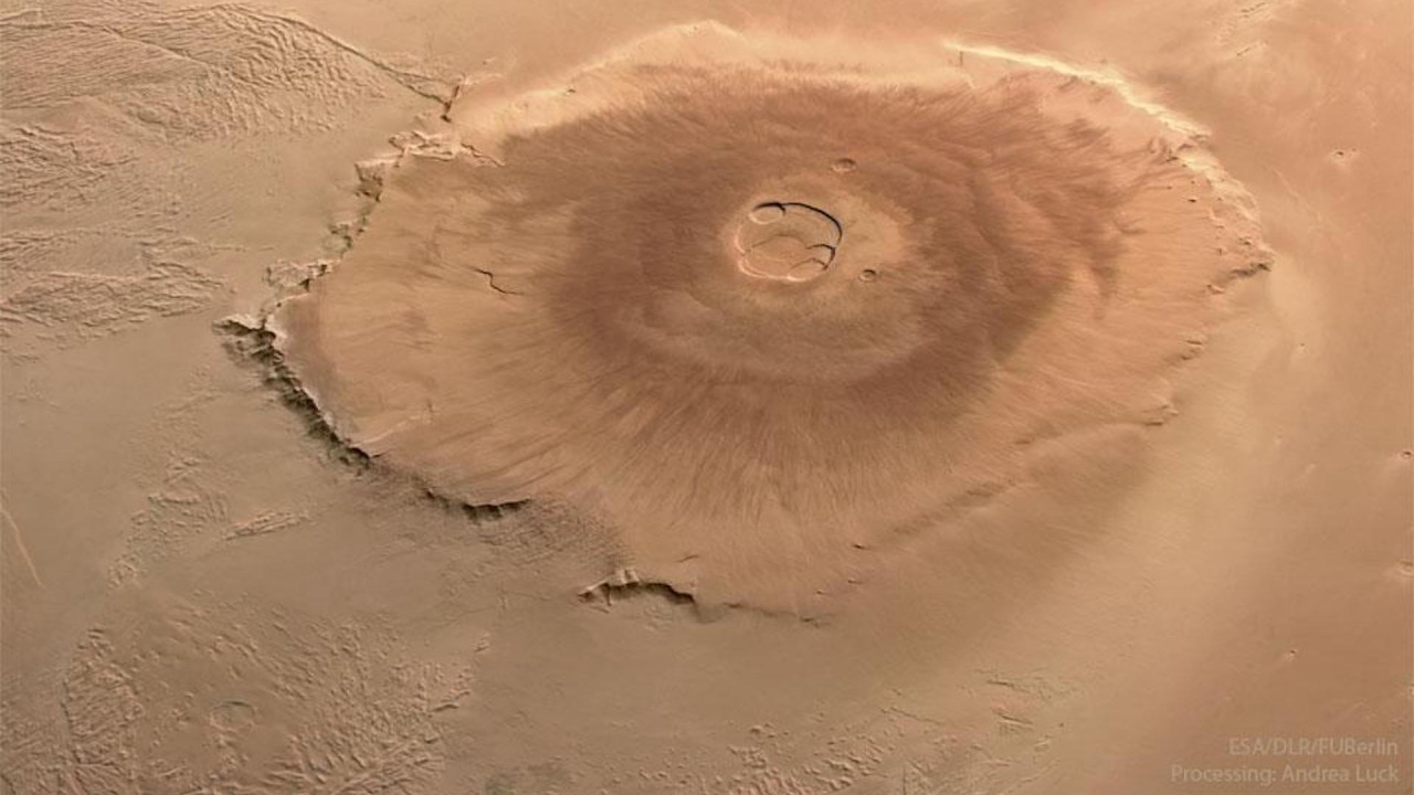 Giant Mars mountain Olympus Mons may once have been a volcanic island