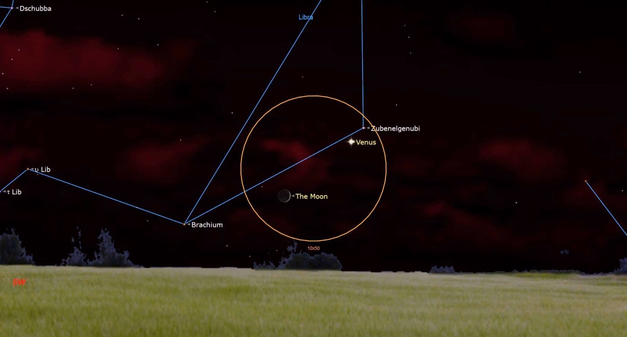 See Venus rendezvous with the crescent moon in the night sky tonight (Oct. 5)