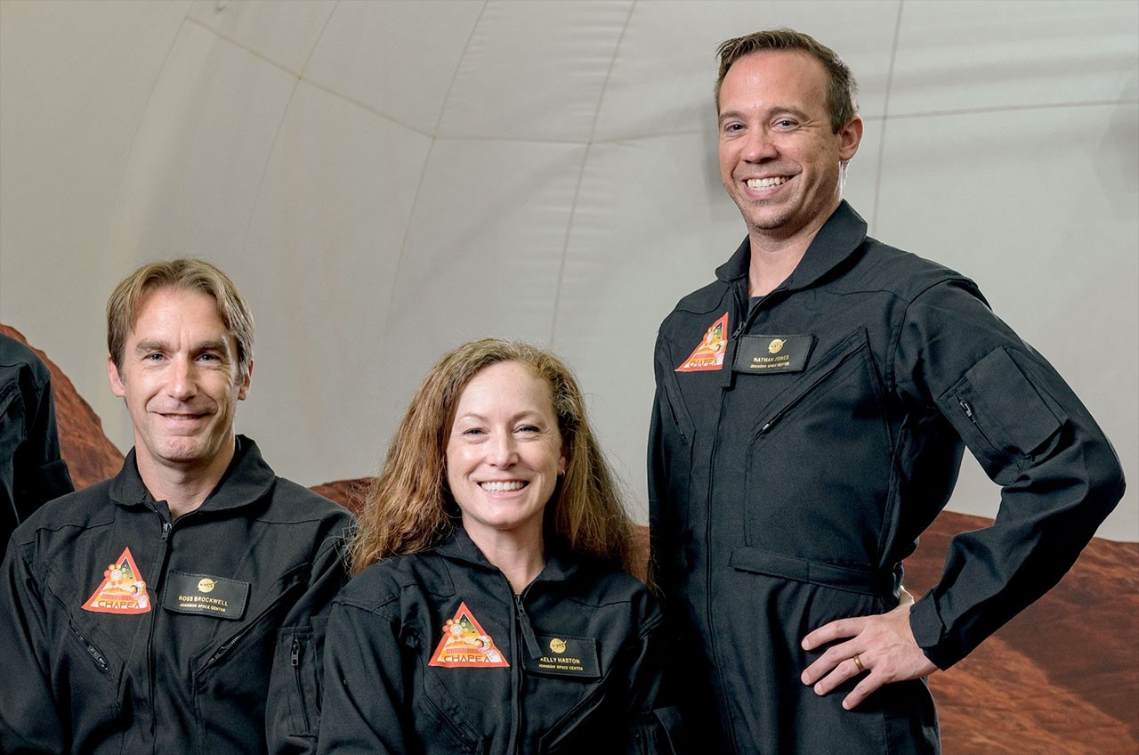 1 year on 'Mars:' NASA analog astronauts begin mock Red Planet mission today