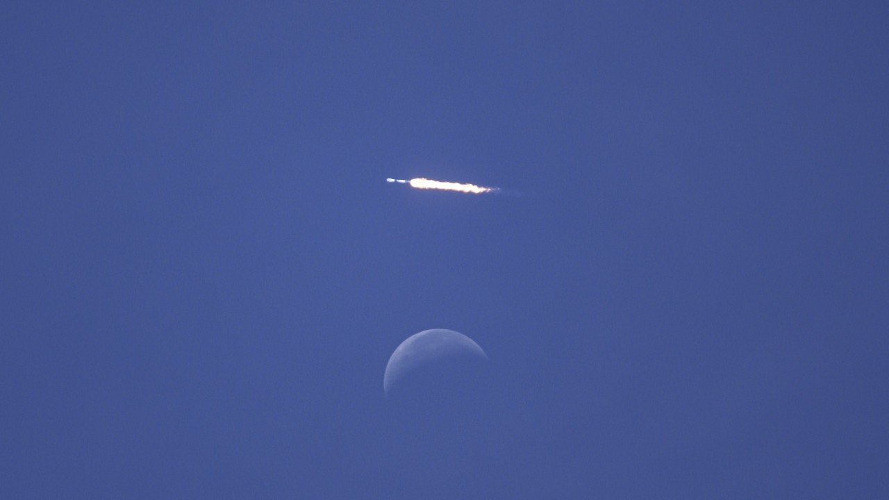 Watch a SpaceX Falcon 9 rocket soar over the moon in incredible tracking cam video