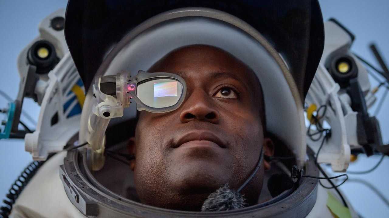 NASA announces Artemis 2 moon mission backup astronaut — Andre Douglas will support 2025 lunar liftoff