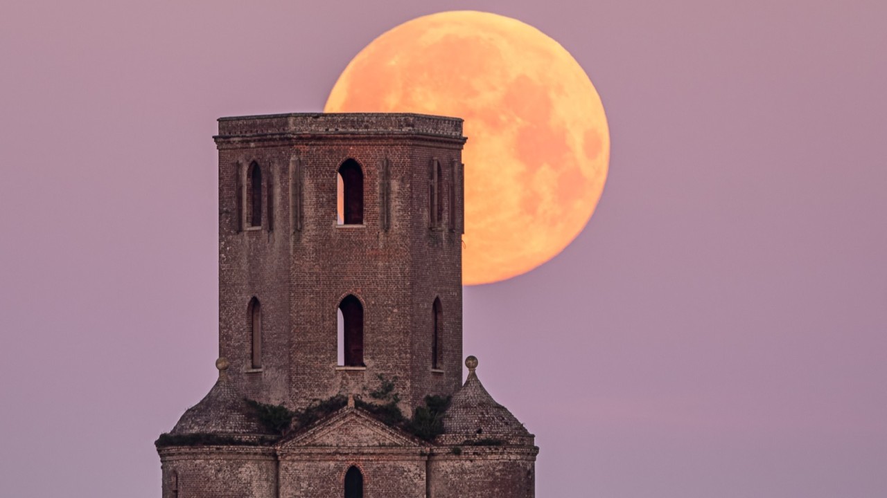 Strawberry supermoon of June rises on Tuesday. Here's what to expect.