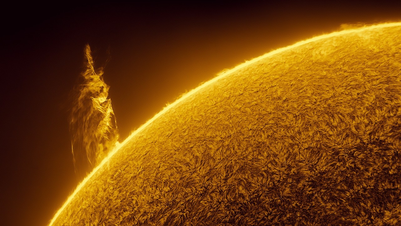 Watch the sun spew a massive cloud of plasma in stunning video