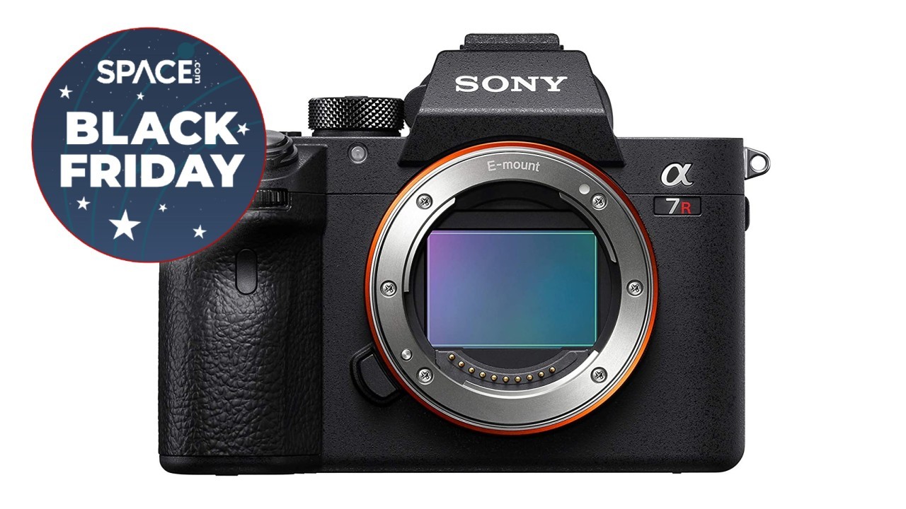 Sony A7R III is now $500 cheaper in this Black Friday deal