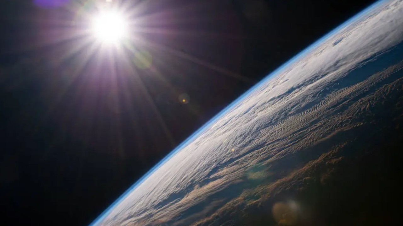 'Cooling glass' could fight climate change by reflecting solar radiation back into space