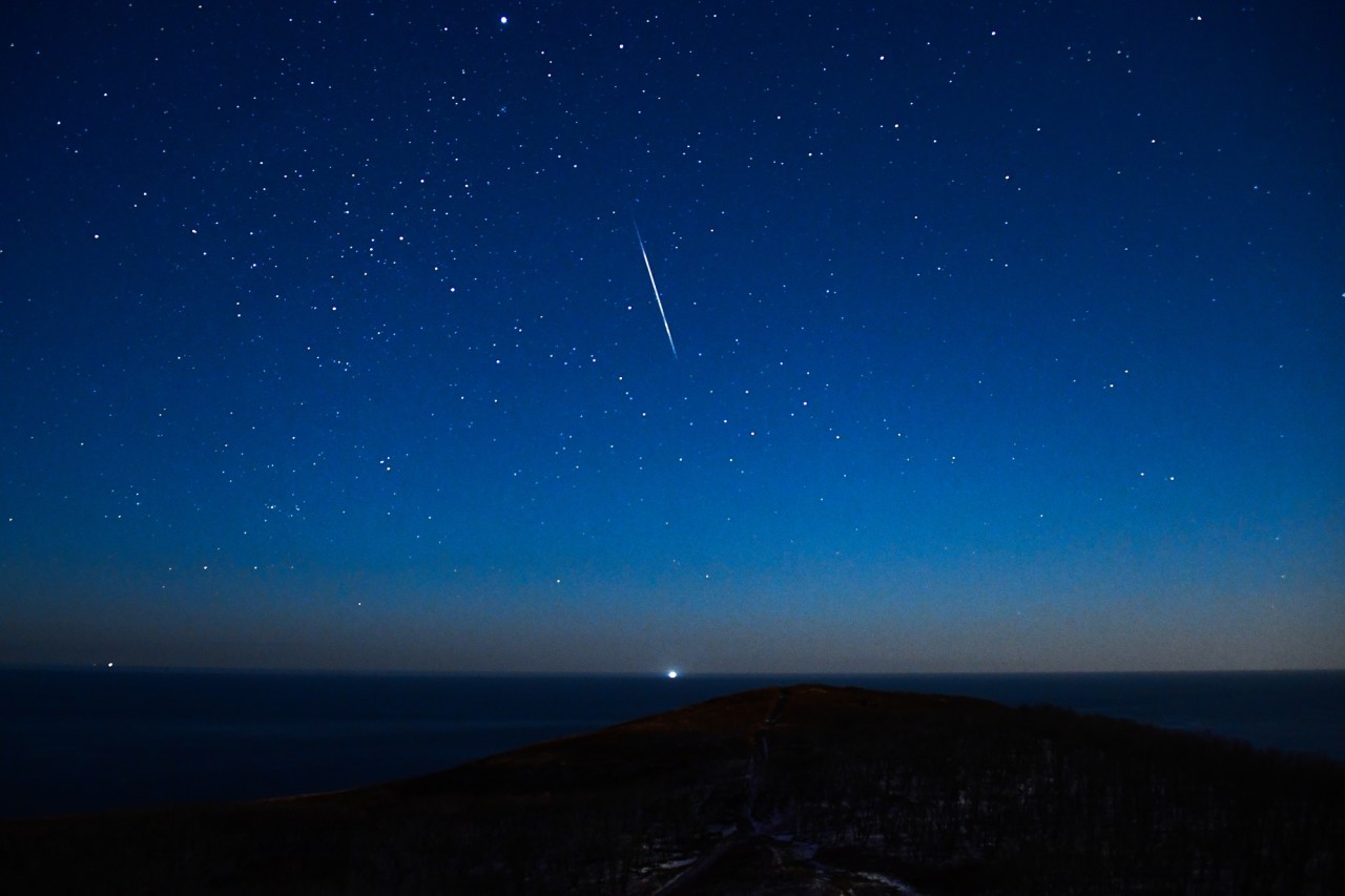 See stunning pictures of the Geminid meteor shower of 2021