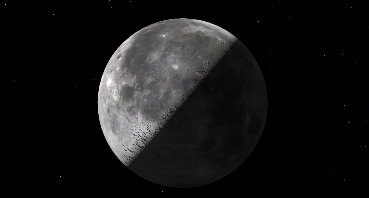 See the half-lit third quarter moon shine tonight (Oct. 17)