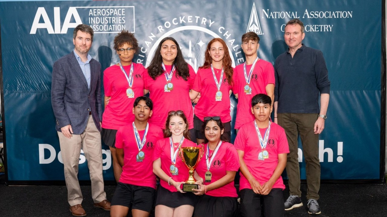 Alabama high school students win world's largest rocketry challenge