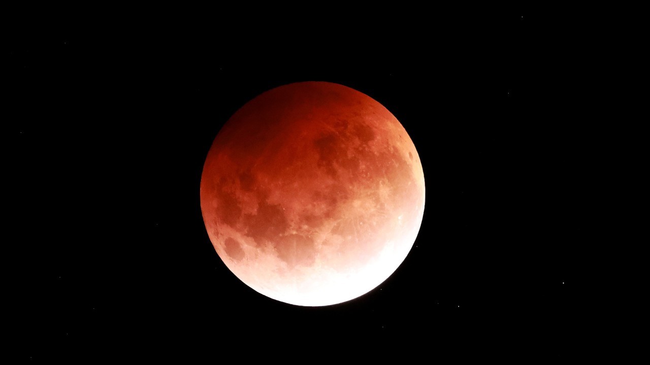 See the eclipsed setting moon and rising sun simultaneously tomorrow during rare 'selenelion'