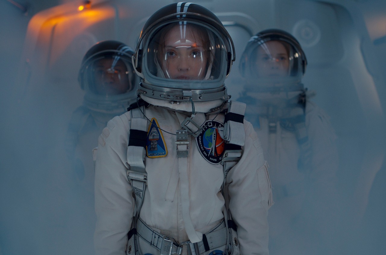 Fly around a home on Mars in this exclusive clip from the sci-fi series 'Circuit Breakers' on Apple TV+