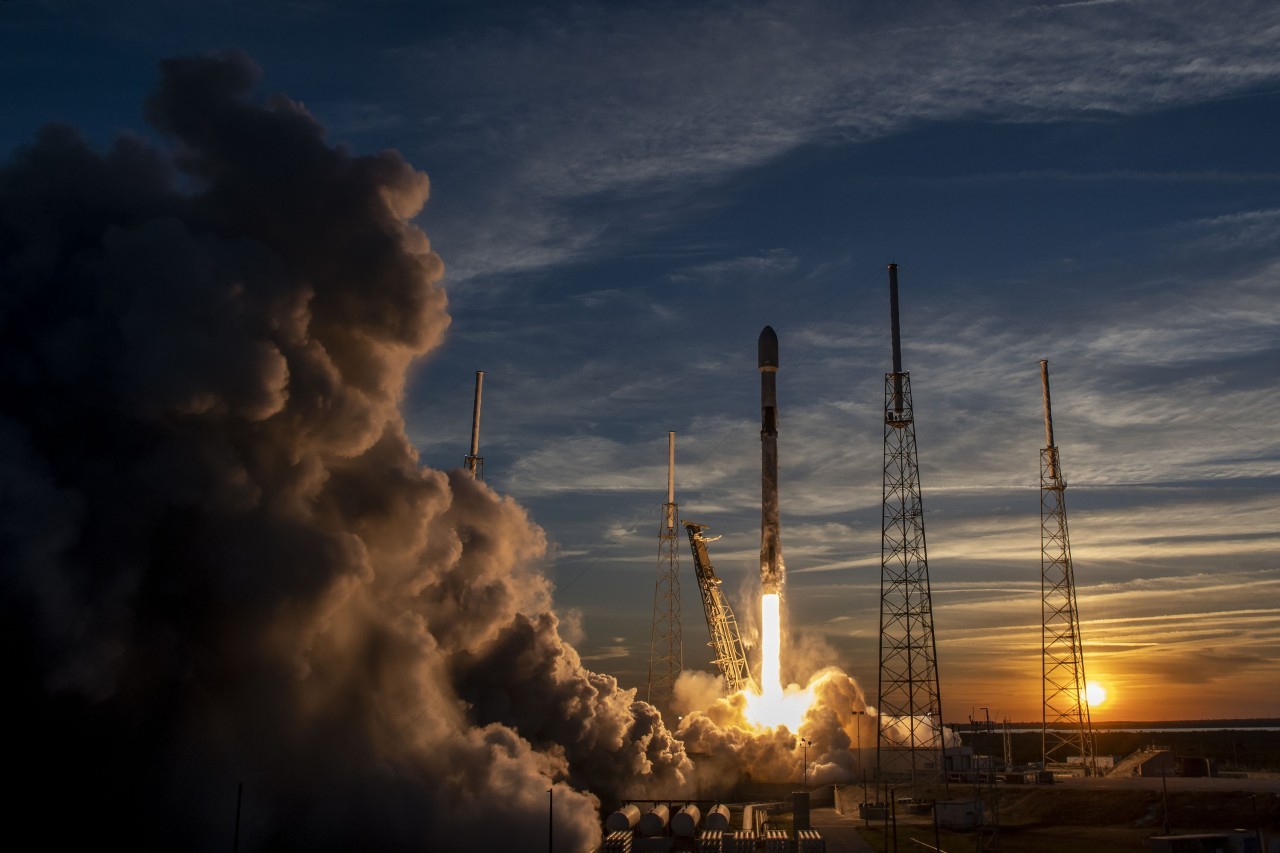 SpaceX’s sunset Starlink launch was amazing, and here are the pictures to prove it