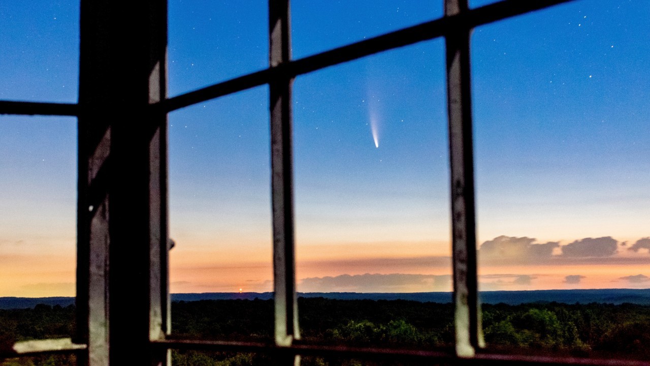 Comet Tsuchinshan-ATLAS is a Halloween visitor from the spooky Oort Cloud − the invisible bubble that's home to countless space objects