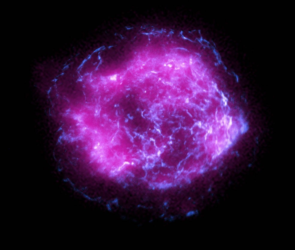 1st image from NASA's new IXPE X-ray telescope looks like a ball of purple lightning