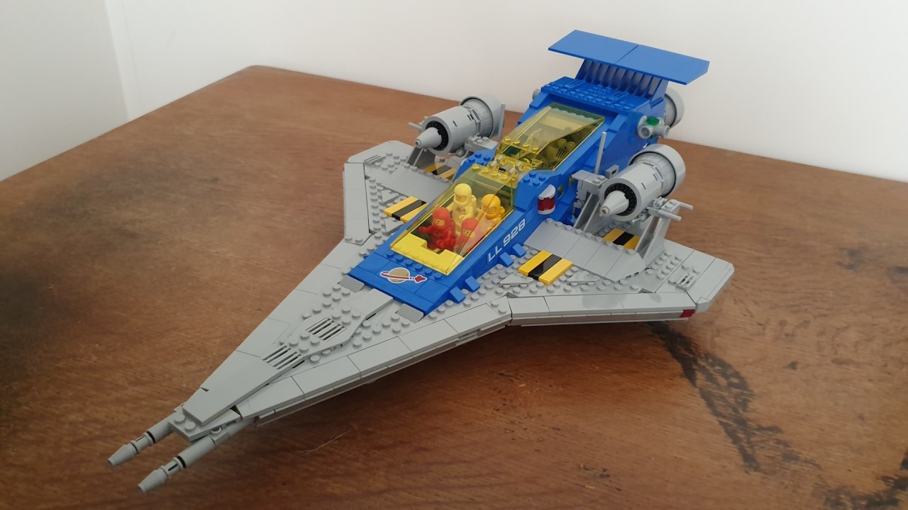 Lego Icons Galaxy Explorer review