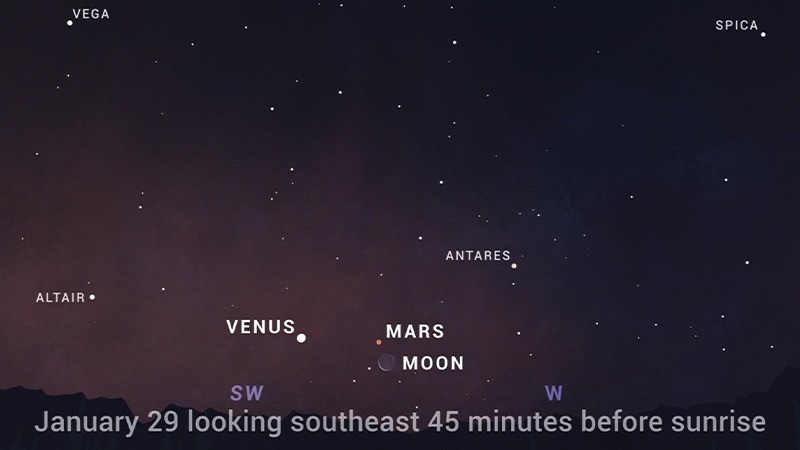 See Mars shine very close to moon in Saturday's pre-dawn sky. Here's where to look.