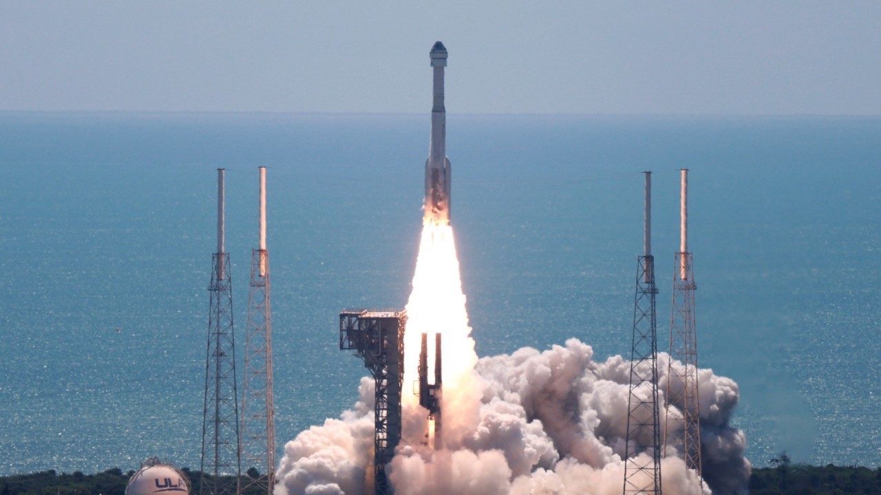 Boeing's Starliner launches astronauts for 1st time in historic liftoff (photos, video)