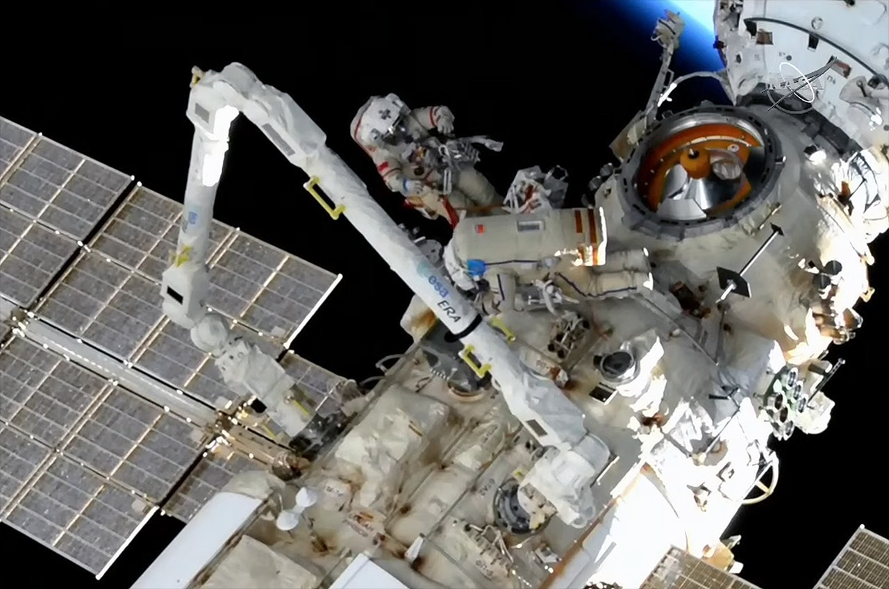 Spacesuit power problem cuts short Russian spacewalk outside space station