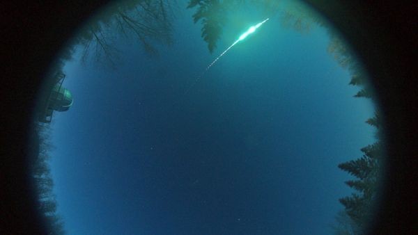 Enormous fireball meteor turns the sky over Turkey green in eerie viral video