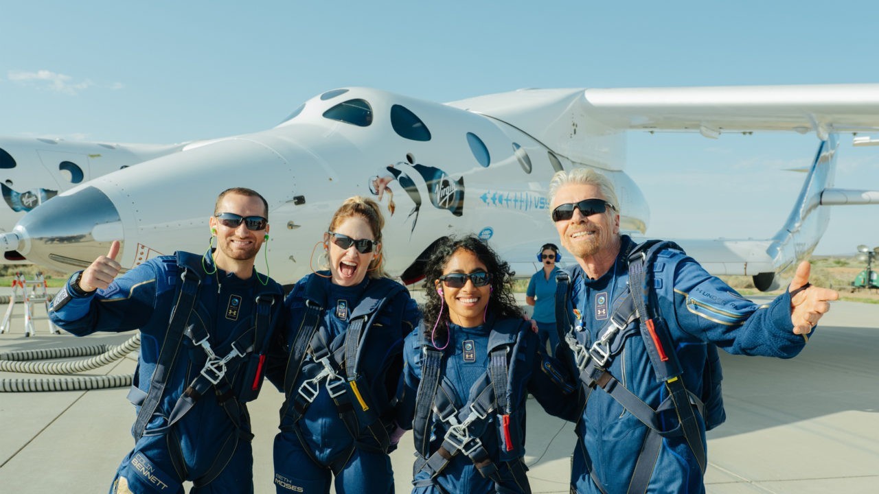 'Welcome to the dawn of a new space age,' Richard Branson says after Virgin Galactic flight