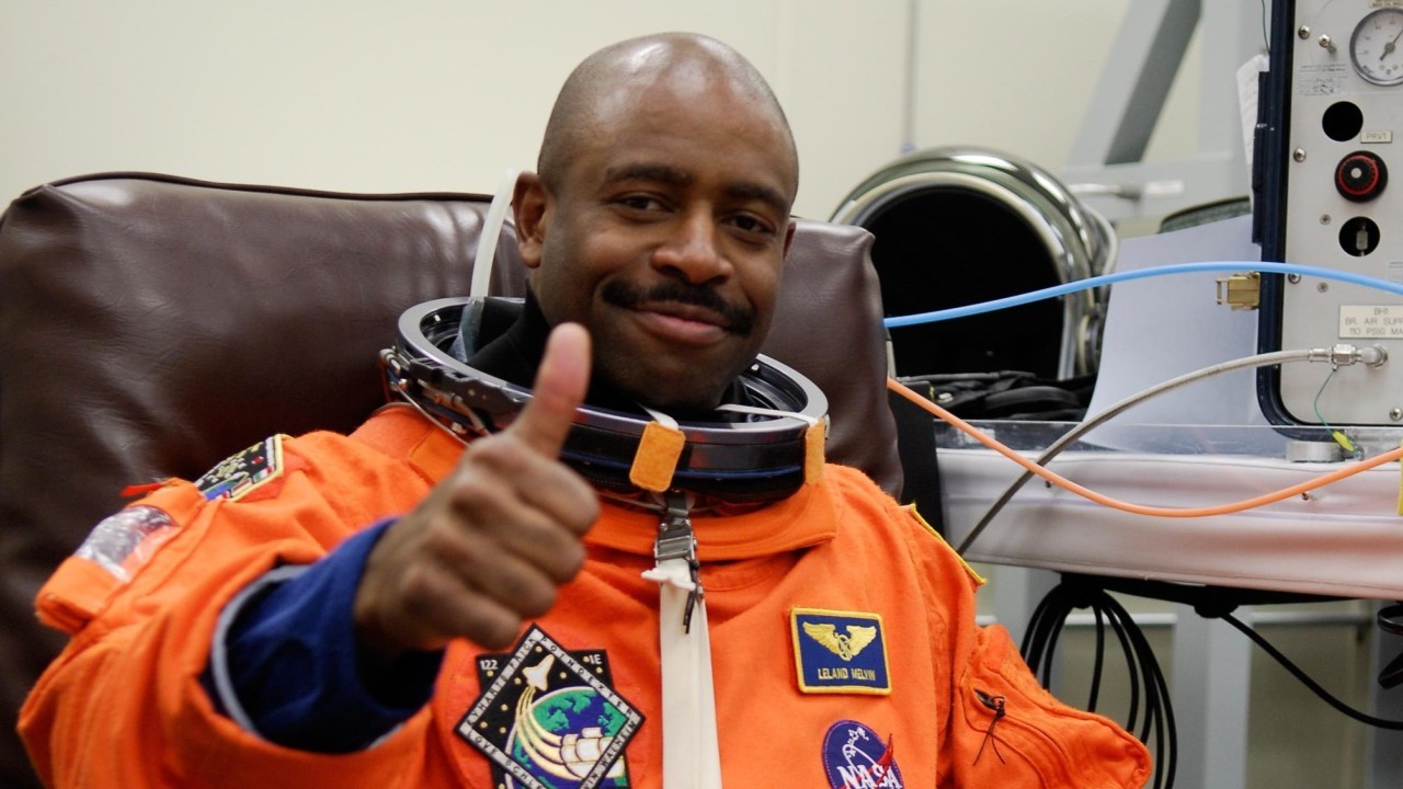 NASA astronaut Leland Melvin teaches kids about the James Webb Space Telescope