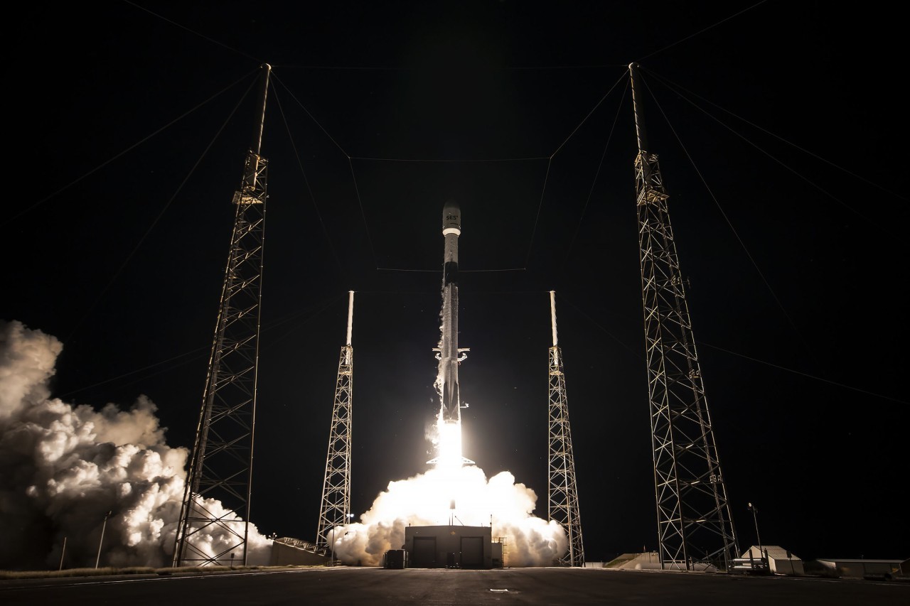 Watch SpaceX launch 2 telecom satellites, land rocket at sea today