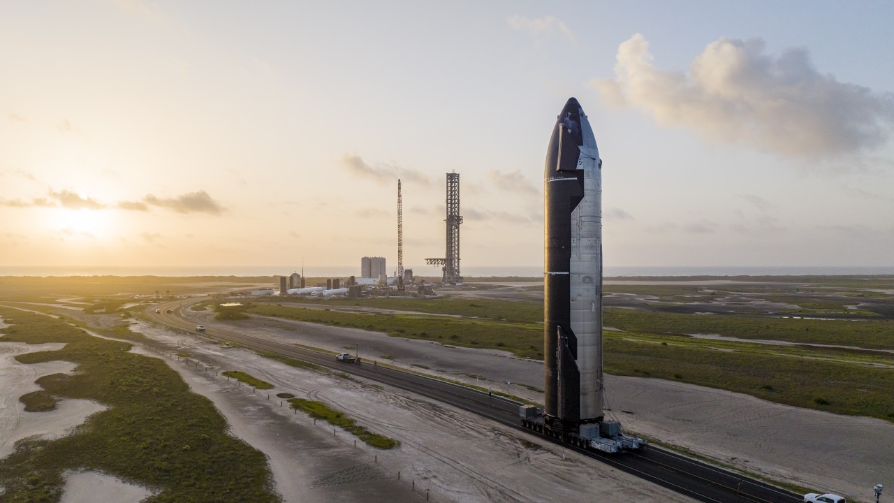 SpaceX rolls Starship prototype to launch pad ahead of orbital test flight (photos)