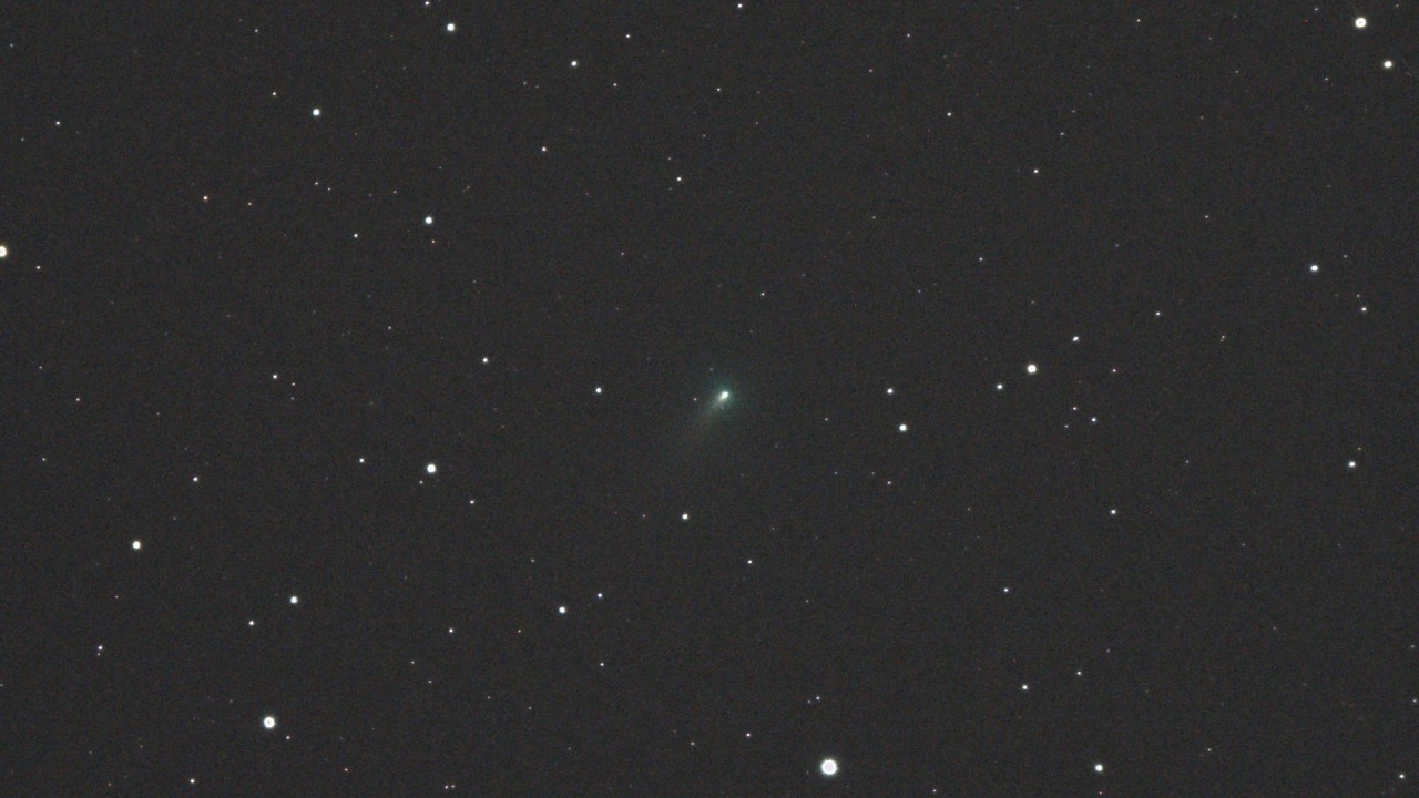 Want to see Comet Leonard? Here are the best telescope and binoculars to spot it this month.