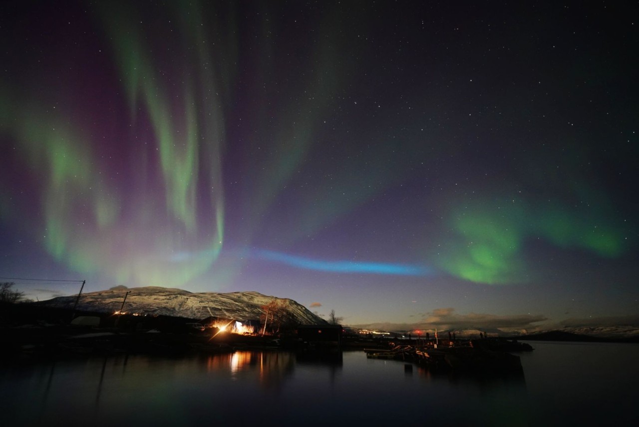 Mysterious blue 'aurora' over Lapland surprises skywatchers (photos)