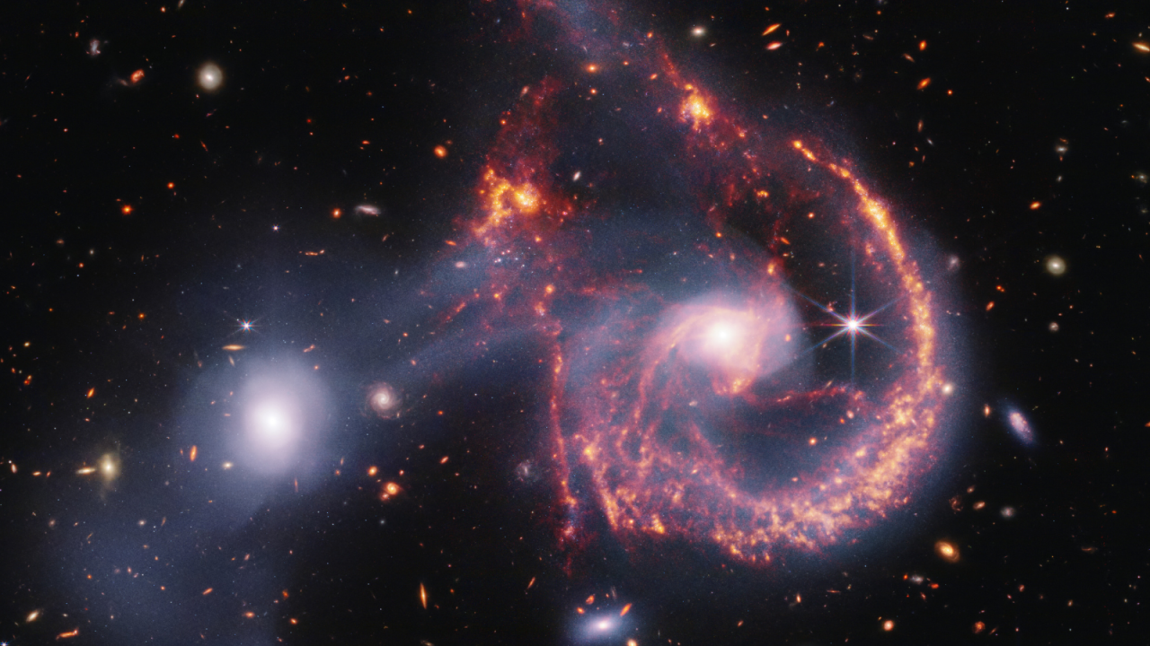 James Webb Space Telescope witnesses a 'smiling' galactic collision (images)