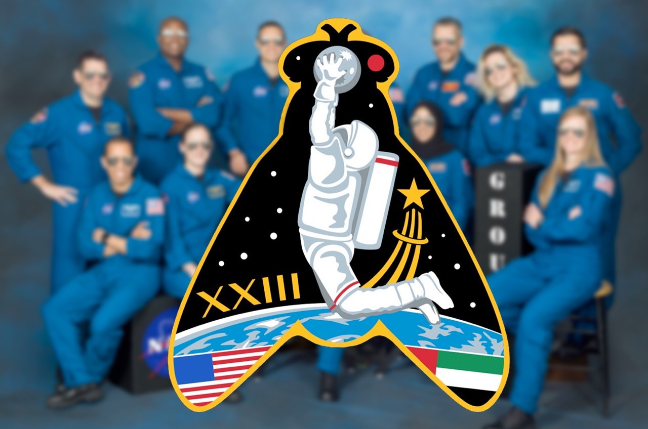 Astronaut candidates' fly-shaped class patch is a lunar 'slam dunk'