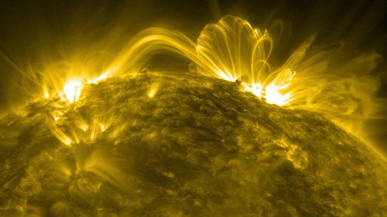 Some messy 'coronal loops' on the sun may be an optical illusion