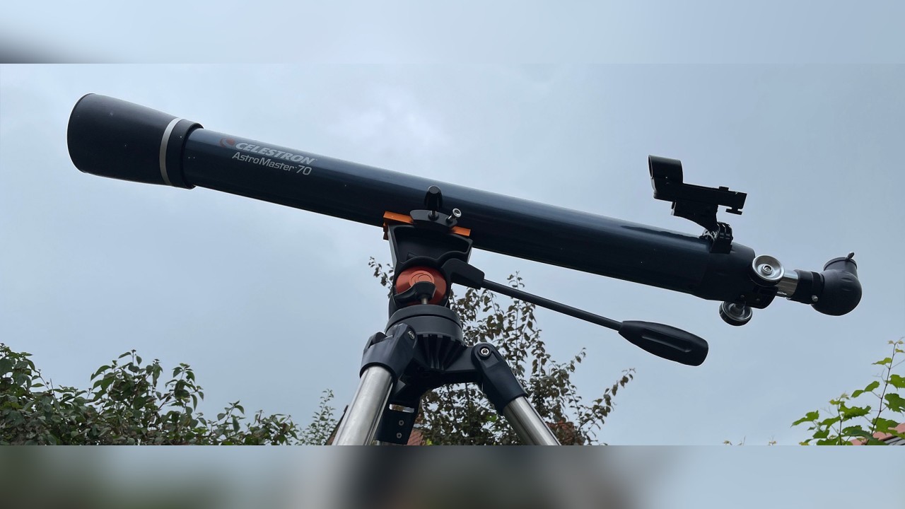 Celestron AstroMaster 70AZ telescope review