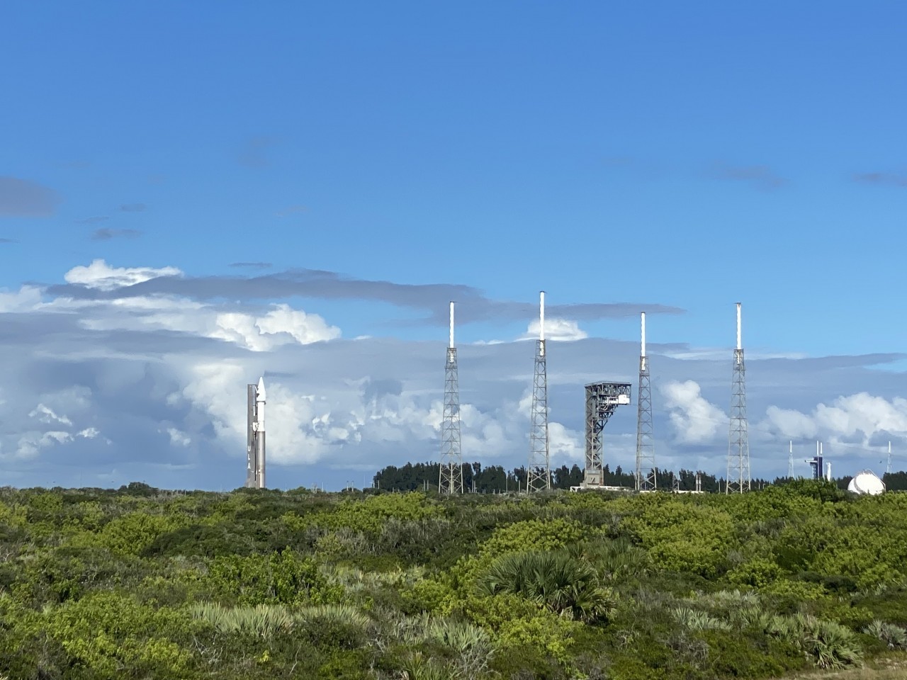 The rocket ride for NASA's ambitious Lucy asteroid mission rolls out to launch pad