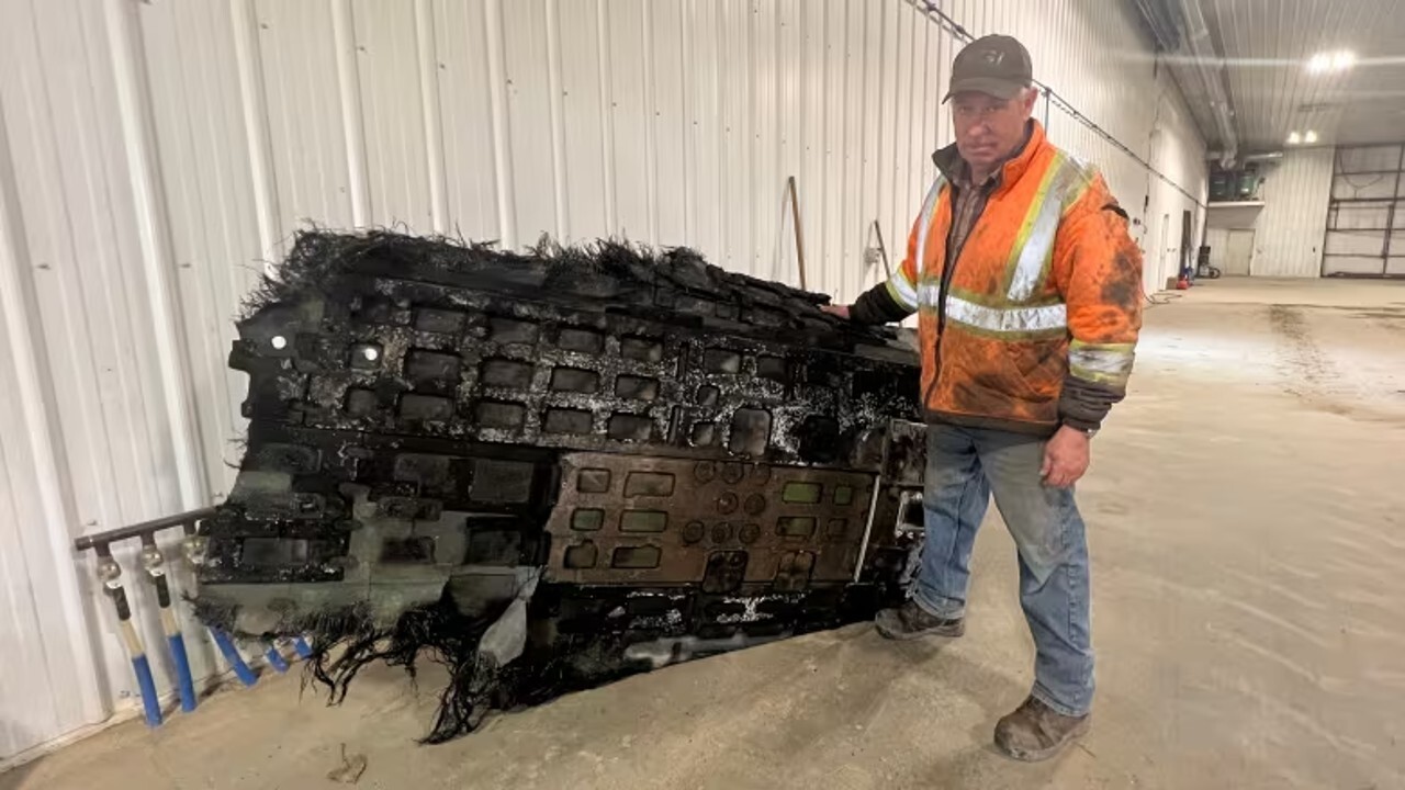 Junk from a SpaceX Dragon 'trunk' may have crashed into a Canadian farmer's field (photos)