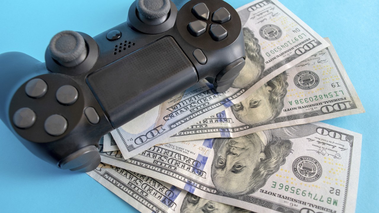 6 ways to save money on video games