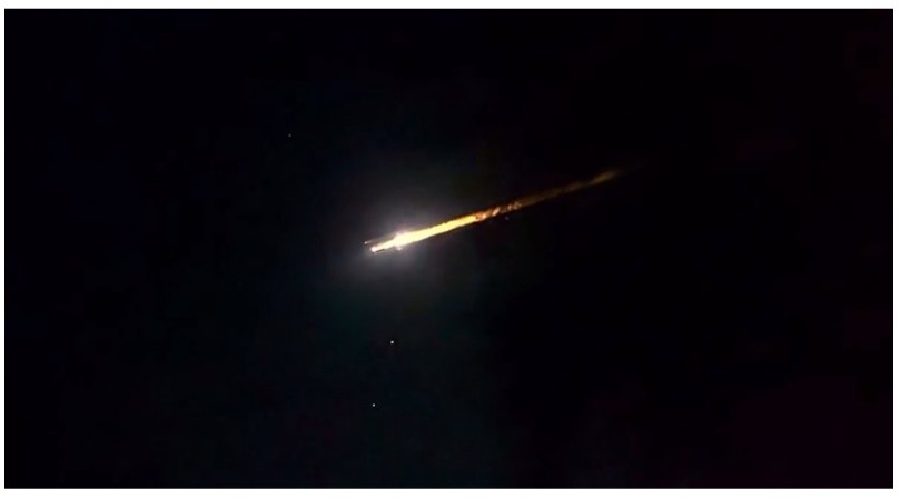 Russian rocket debris falls from space in spectacular fireball over southern Australia (video)