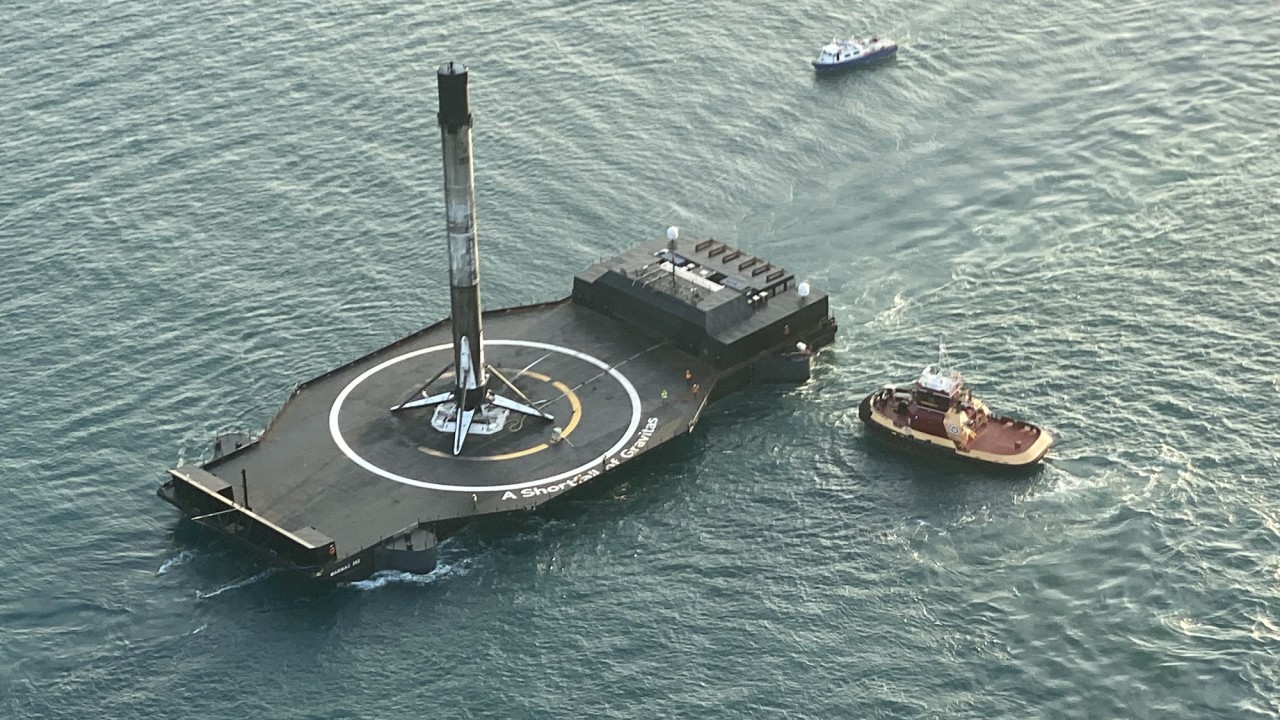 SpaceX's newest drone ship returns to port after its 1st rocket landing at sea (photos, videos)