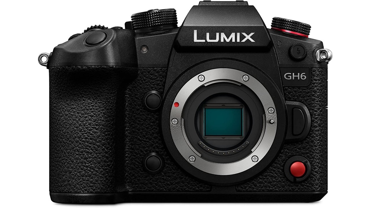 Save over $500 on the Panasonic Lumix GH6 with this Black Friday deal