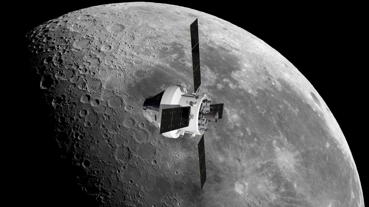 Watch as Artemis 1's Orion capsule flies by the moon Monday morning