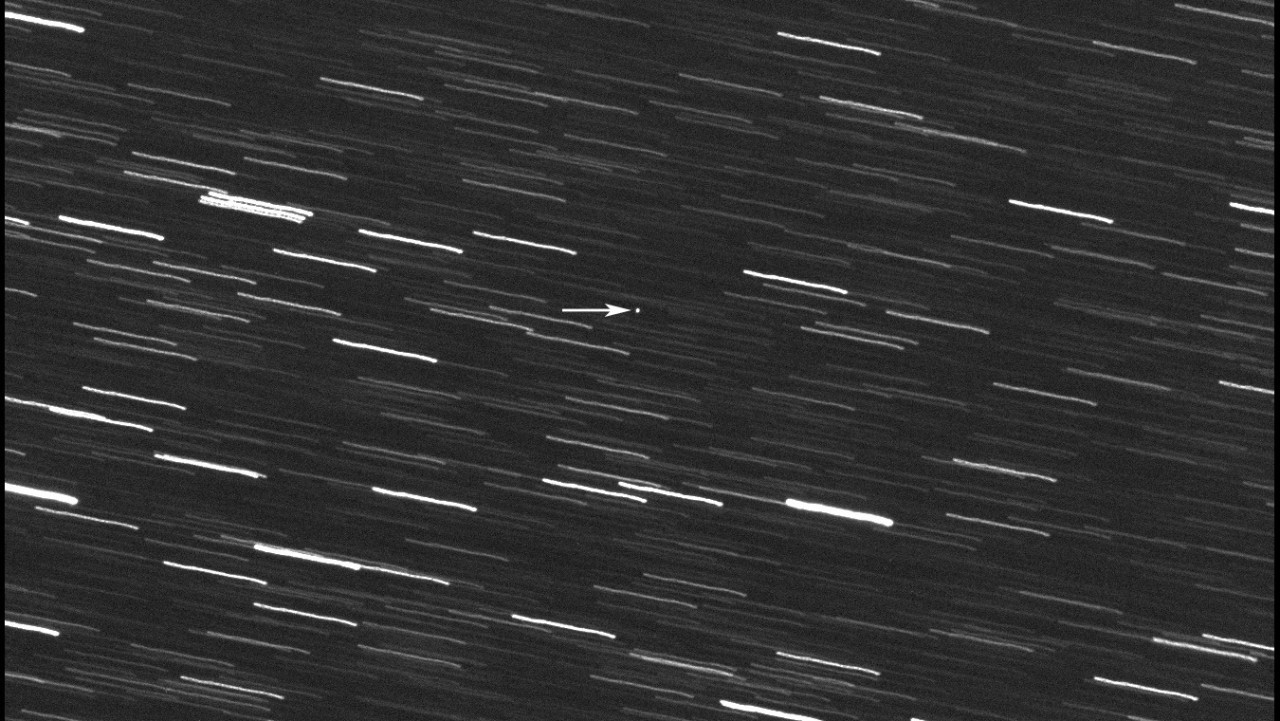 Massive 'potentially hazardous' asteroid spotted before safe flyby of Earth today (Nov. 1)