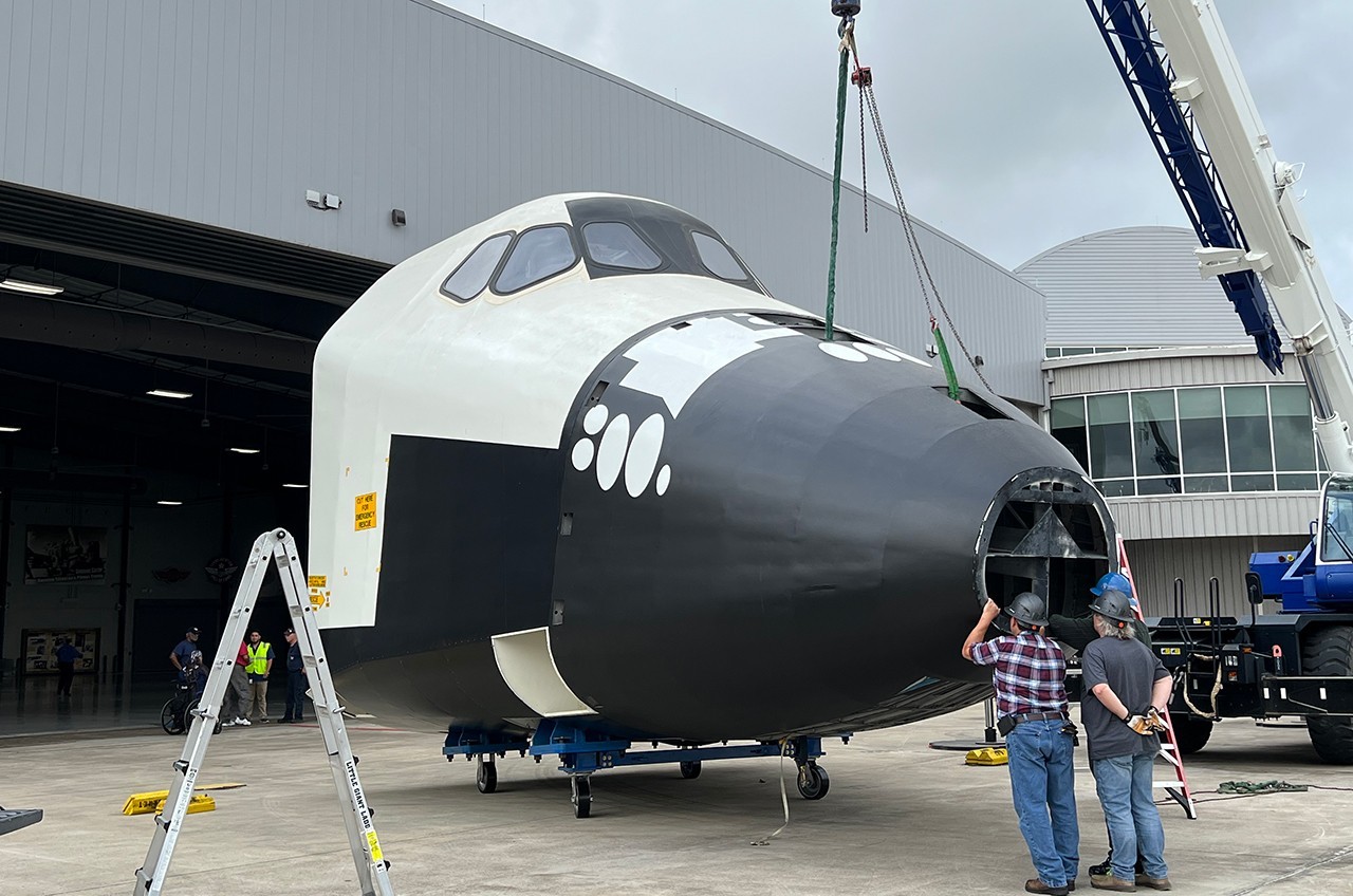 NASA's last space shuttle cabin trainer lands at Lone Star Flight Museum