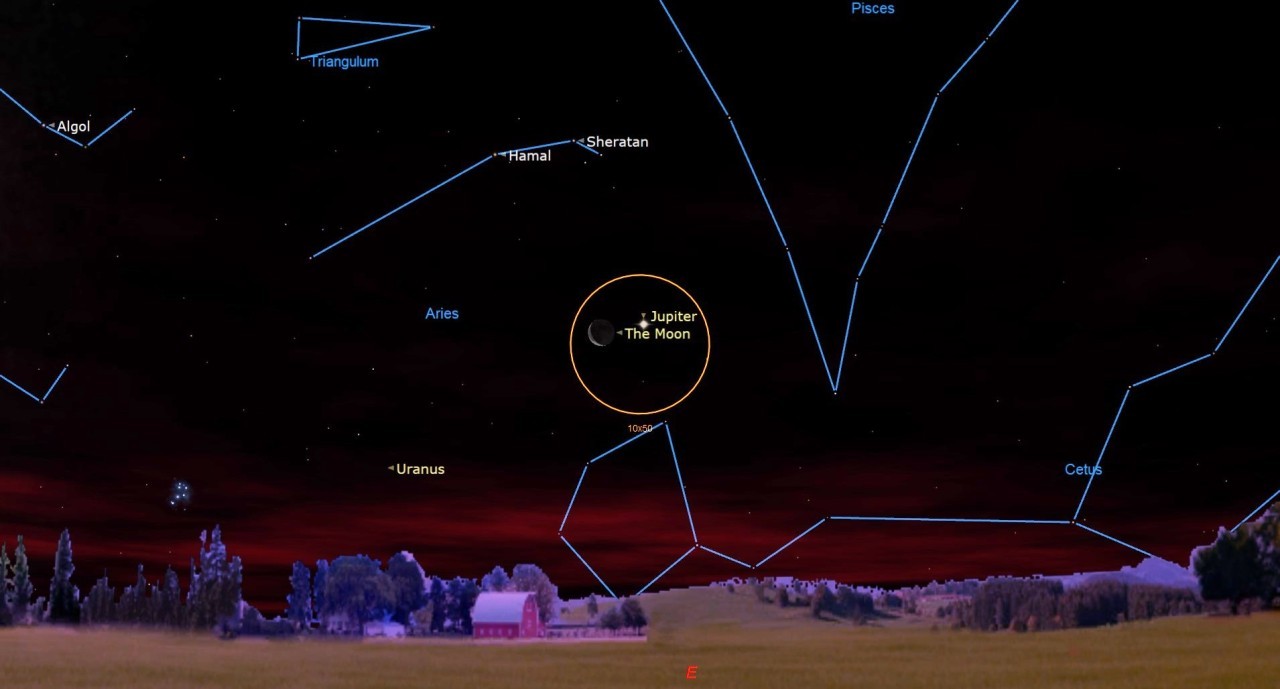 Don't miss Jupiter and its 5 Galilean satellites shine near the crescent moon tonight