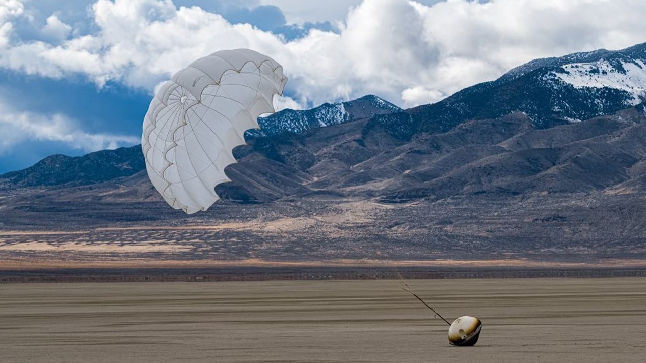 See Varda Space's private in-space manufacturing capsule's historic return to Earth in photos