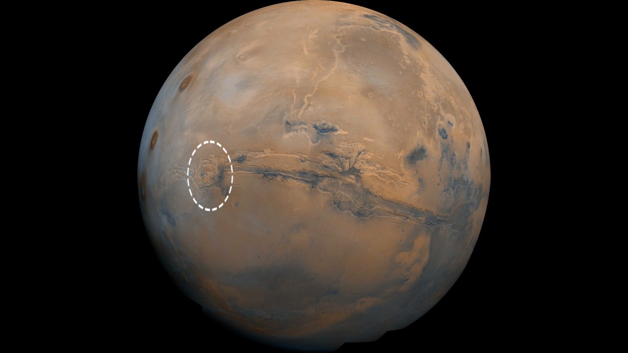 Giant Mars volcano discovered 'hiding' in plain sight