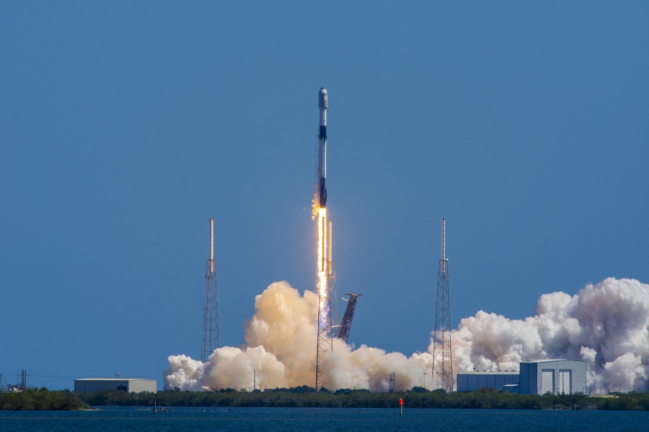 Watch SpaceX launch 51 Starlink satellites to orbit today