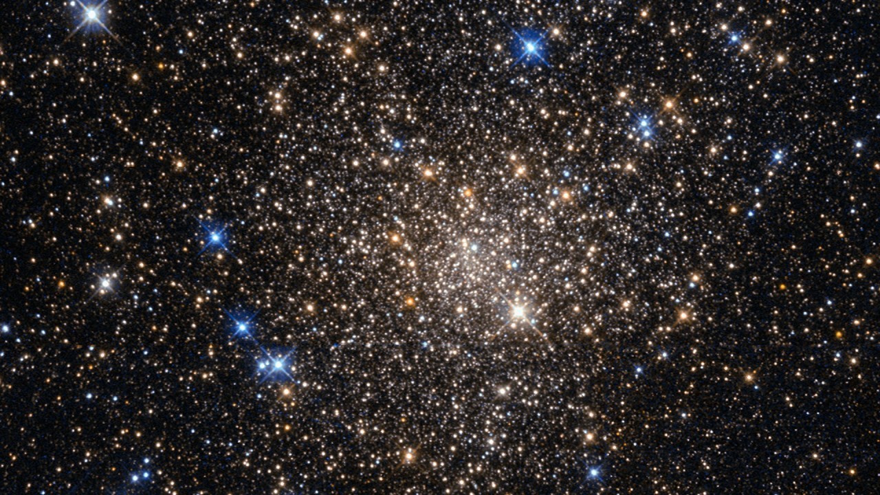 Hubble Space Telescope shows Webb a thing or two with spectacular new photo